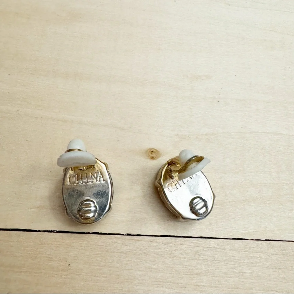 Stunning Vintage Large Root Beer Brown Rhinestones ClipOn Earrings Made in China - Picture 7 of 7
